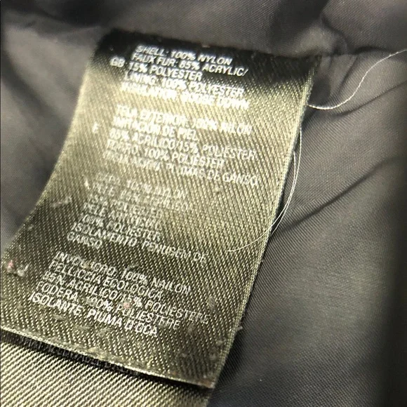 The North Face Black GooseDown Jacket – Detachable Faux Fur Hood – Women’s Small - Picture 12 of 12